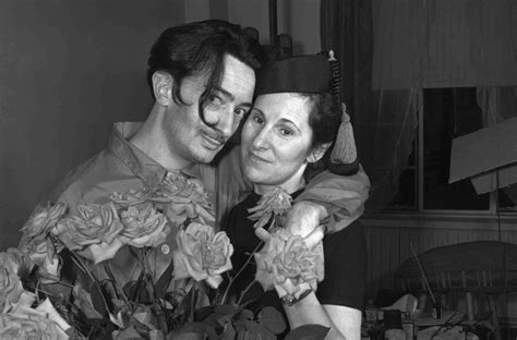 salvador dali and his wife